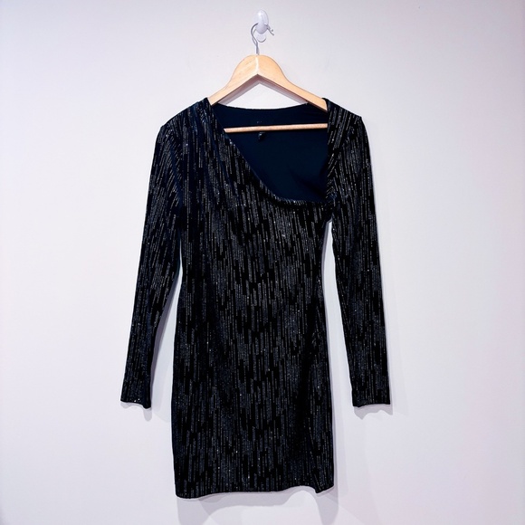 Black velvet dress with rhinestones - Picture 1 of 8